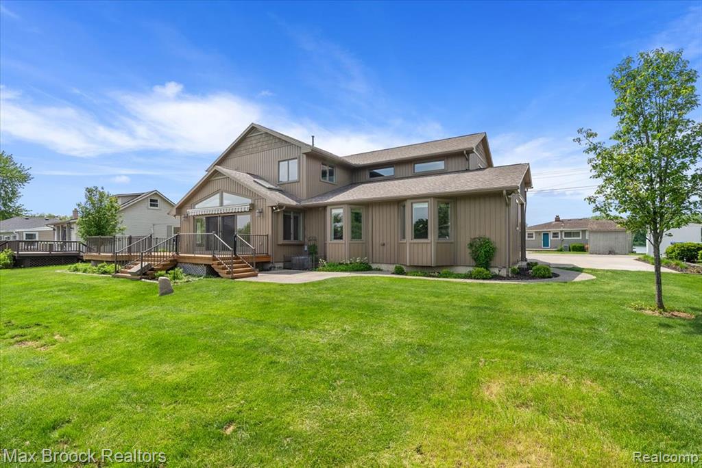 1317 Castlewood Drive, White Lake, MI — Photo 40