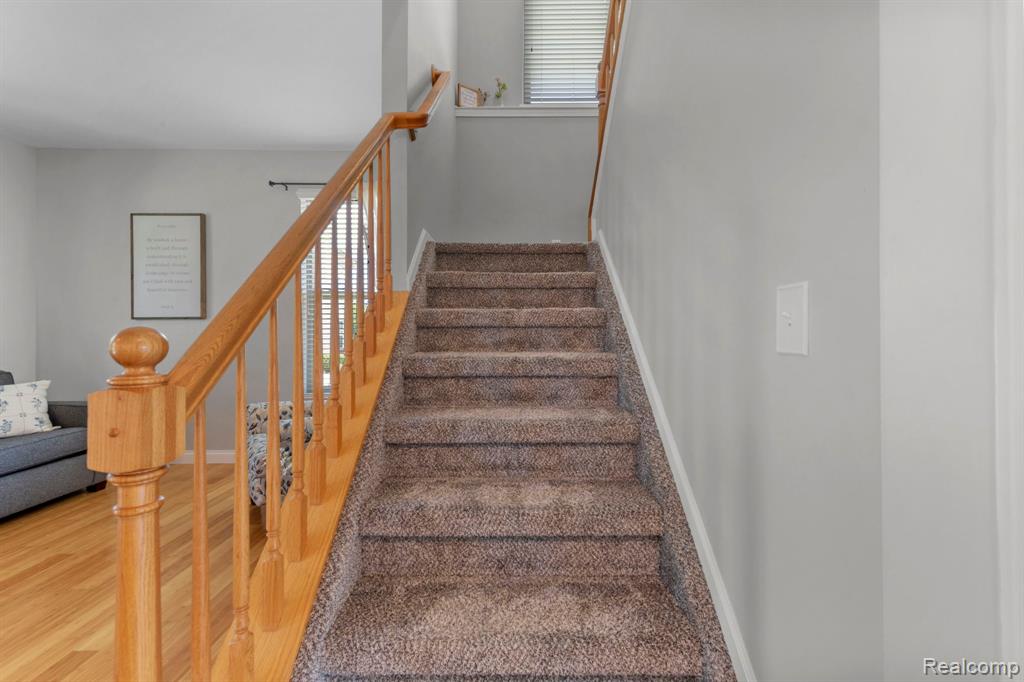 981 Coventry Court, Oxford, MI 48371 — Photo 33