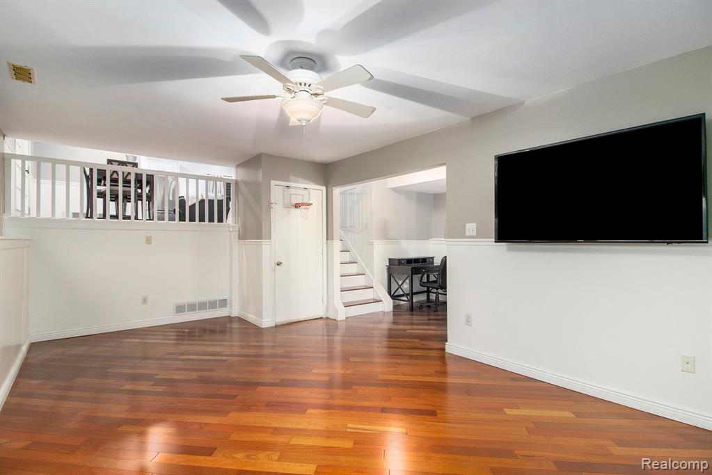 1378 Hampshire Drive, Canton, MI 48188 — Photo 11