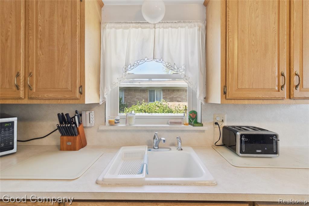 754 Alvin Street, Westland, MI 48186 — Photo 10