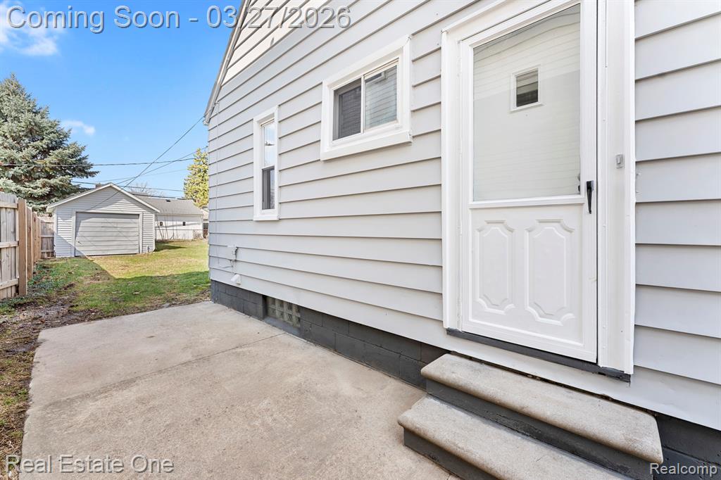 6778 Buckingham Avenue, Allen Park, MI 48101 — Photo 25