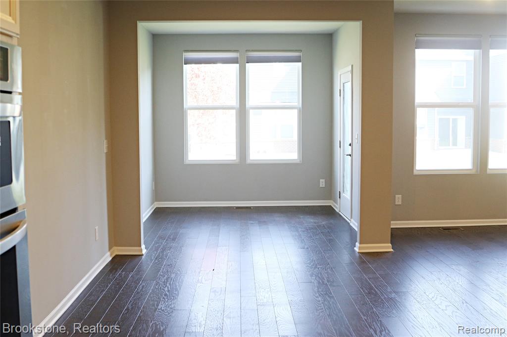 4789 Glenora Drive, Lake Orion, MI, 00000