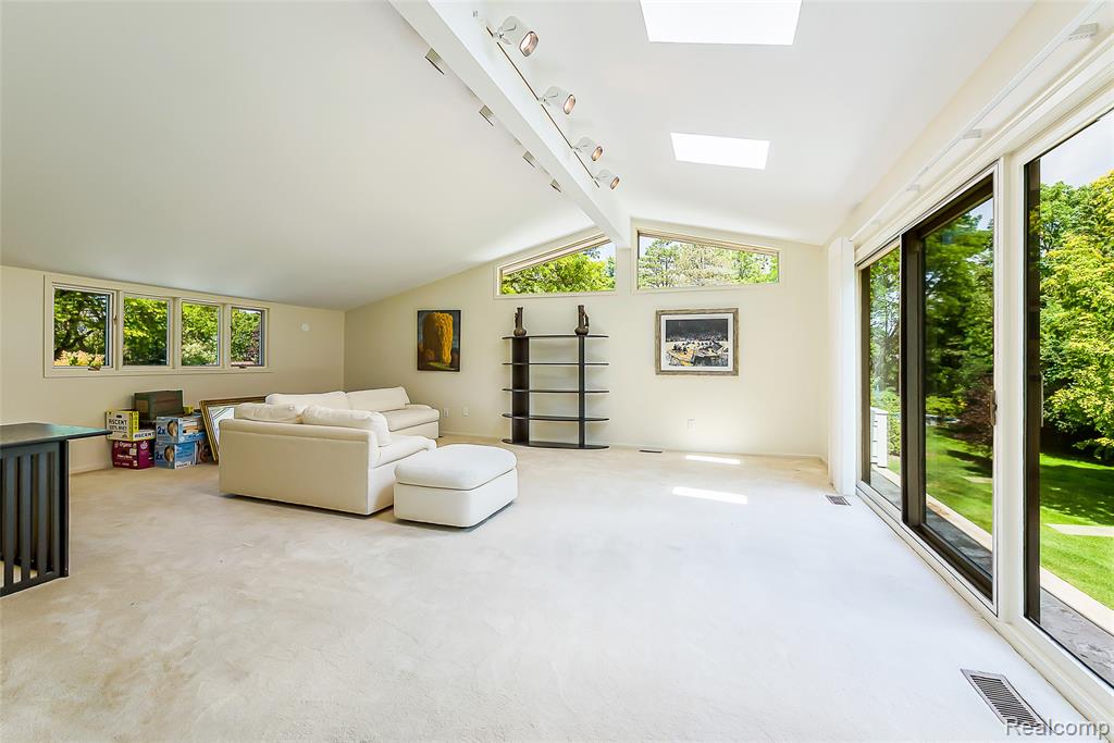 581 Woodway Court, Bloomfield Hills, MI 48302 — Photo 33