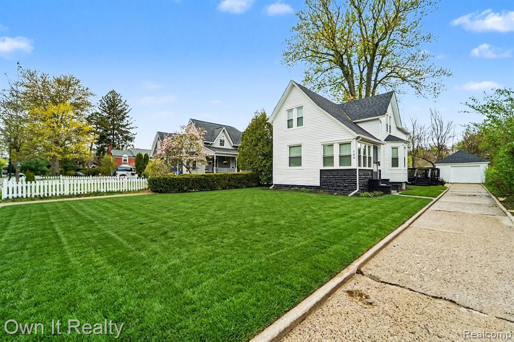 168 Kerby Road, Grosse Pointe Farms, MI 48236 — Photo 30