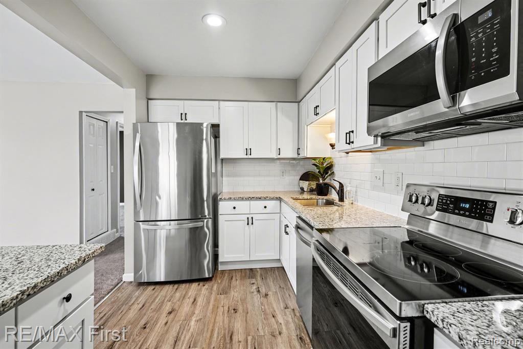38103 Jefferson Avenue, Harrison Township, MI — Photo 5