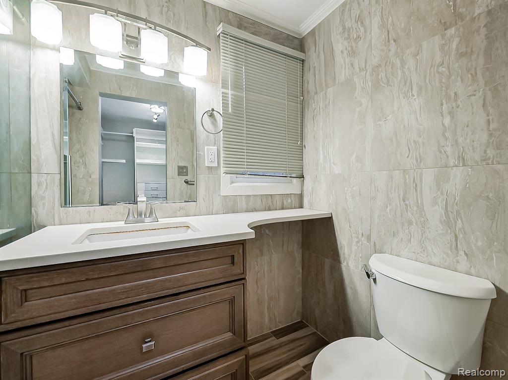 3730 Eastbourne Drive, Troy, MI 48084 — Photo 40
