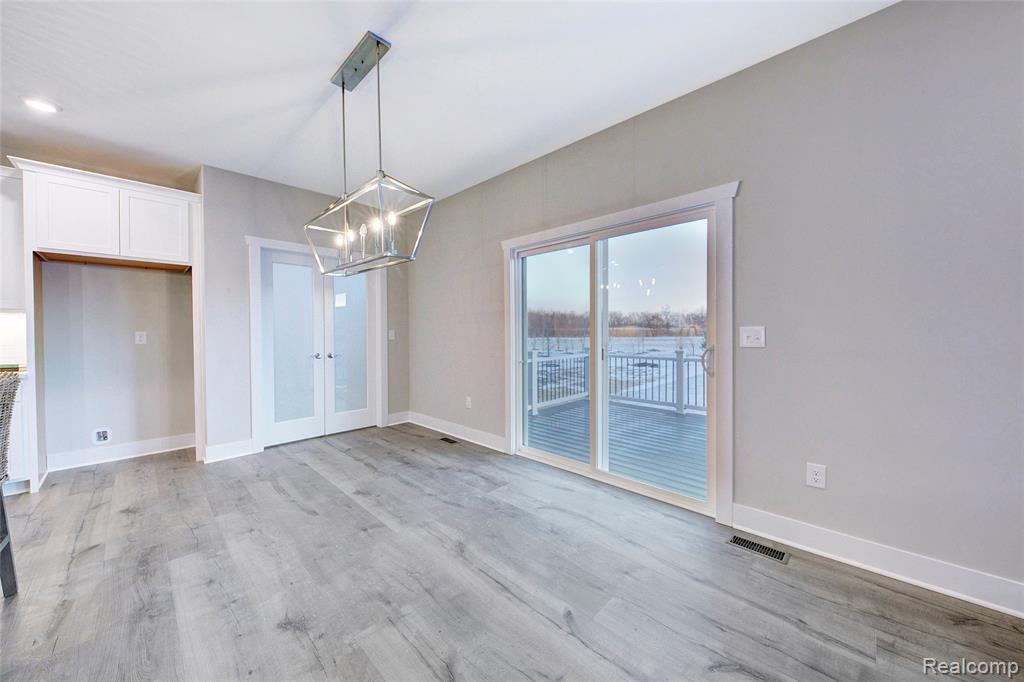 513 Round Rock Drive, Howell, MI 48843 — Photo 16
