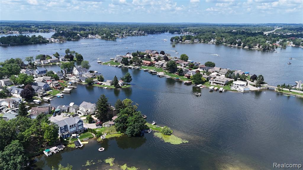 40 Park Island Drive, Lake Orion, MI 48362 — Photo 23