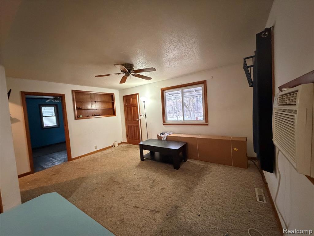 3294 Huggins Avenue, Flint, MI, 48506