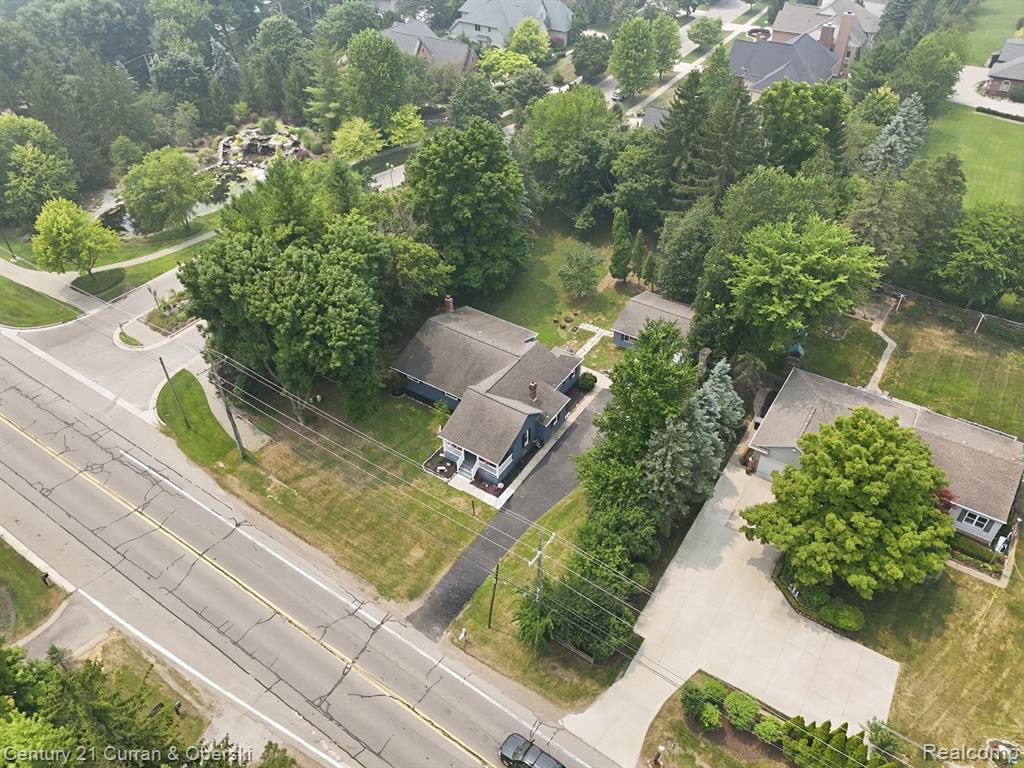 17875 Beck Road, Northville, MI 48168