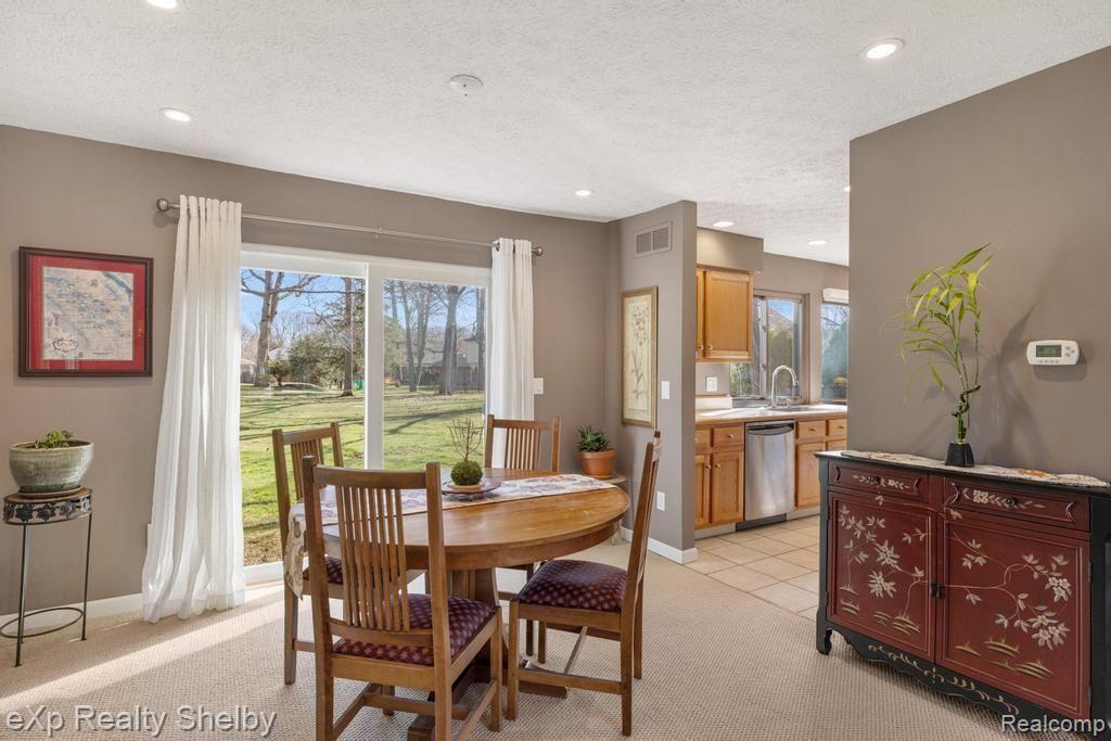 691 BARCLAY Drive, Troy, MI 48085 — Photo 10
