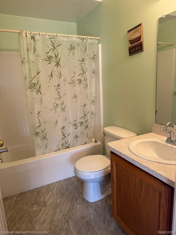 41022 Rose Lane, Clinton Twp, MI 48036 — Photo 16