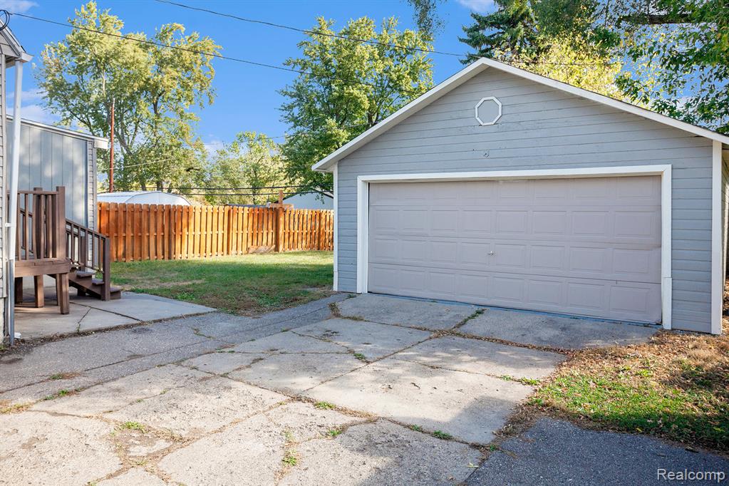 770 Cameron Avenue, Pontiac, MI 48340 — Photo 13