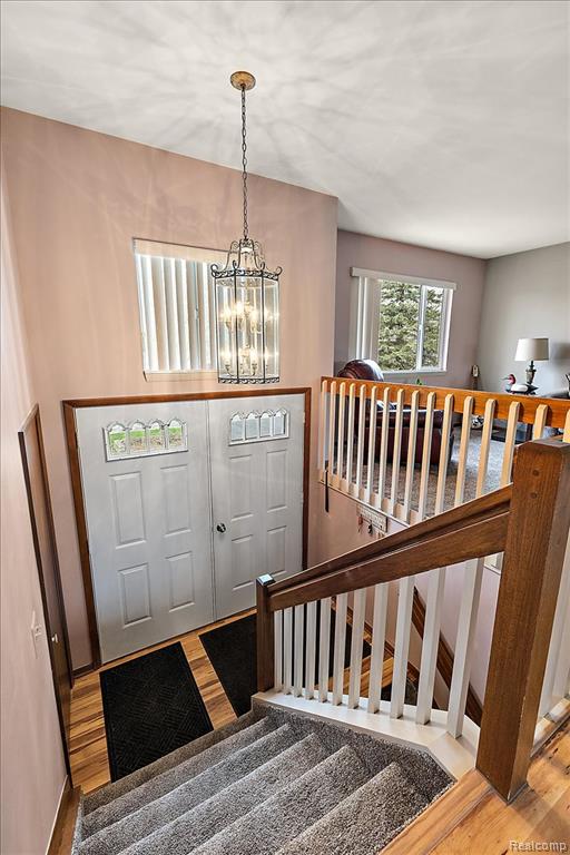 490 Glenn Court, Lake Orion, MI 48362 — Photo 9