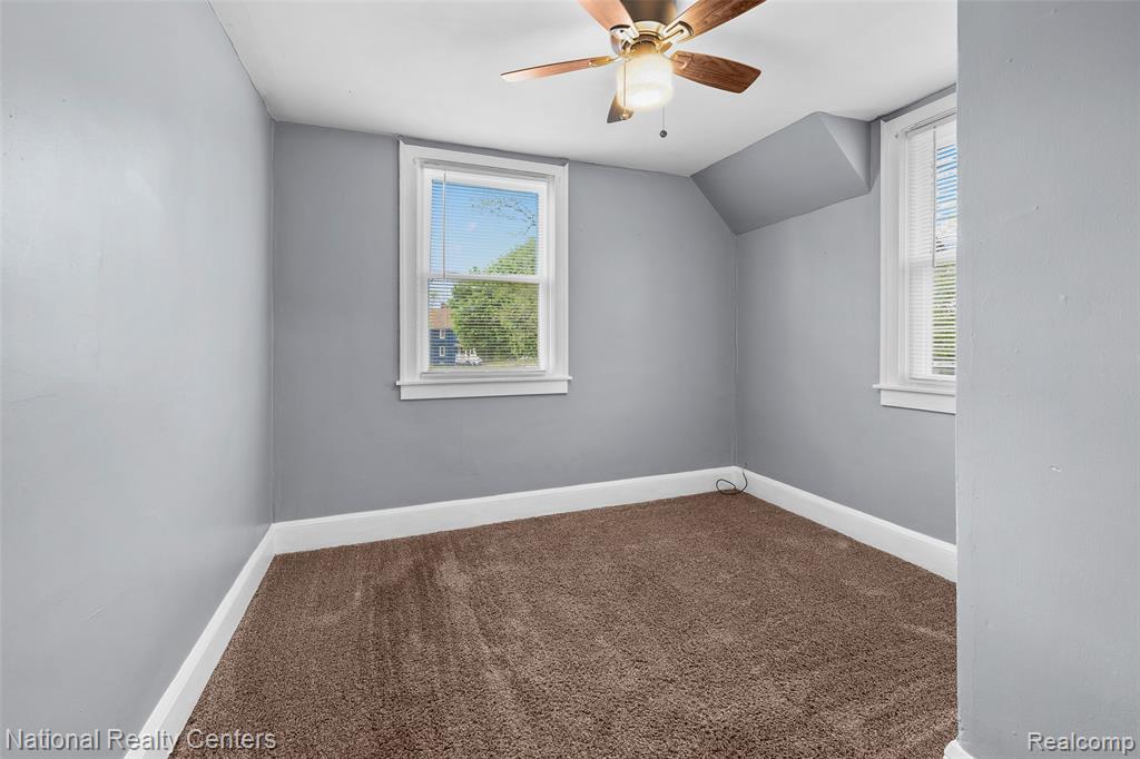 686 N Perry Street, Pontiac, MI 48342 — Photo 22