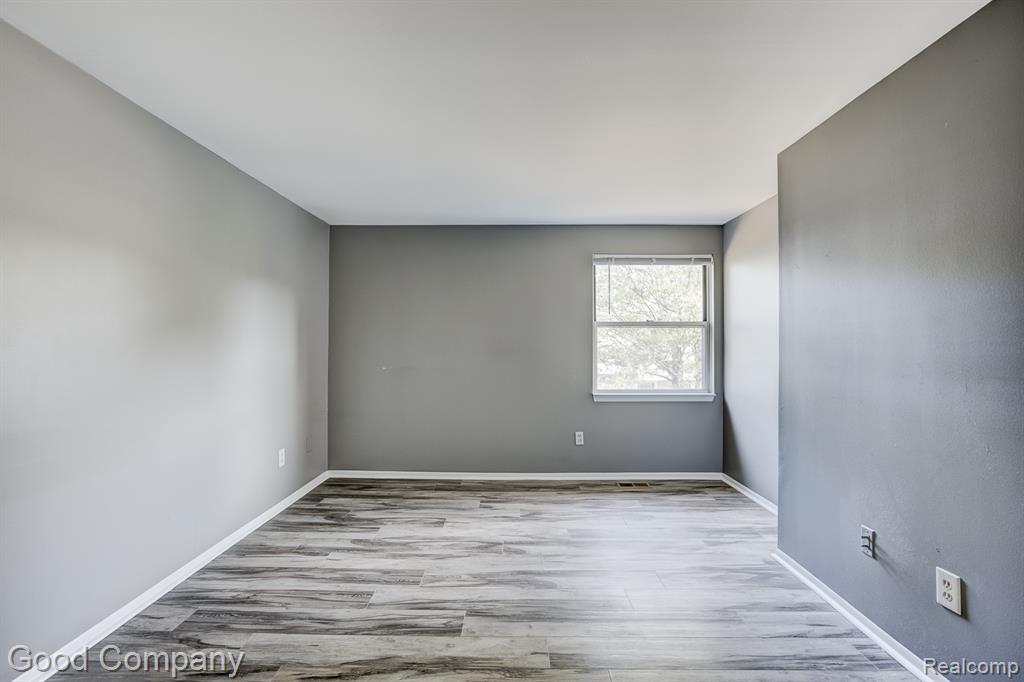 4363 Crooks Road, Royal Oak, MI 48073 — Photo 23