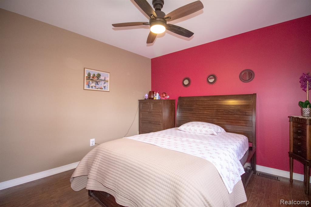 7878 Capri Drive, Canton, MI 48187 — Photo 48