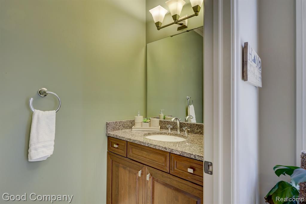 721 S Kenwood Avenue, Royal Oak, MI 48067 — Photo 21