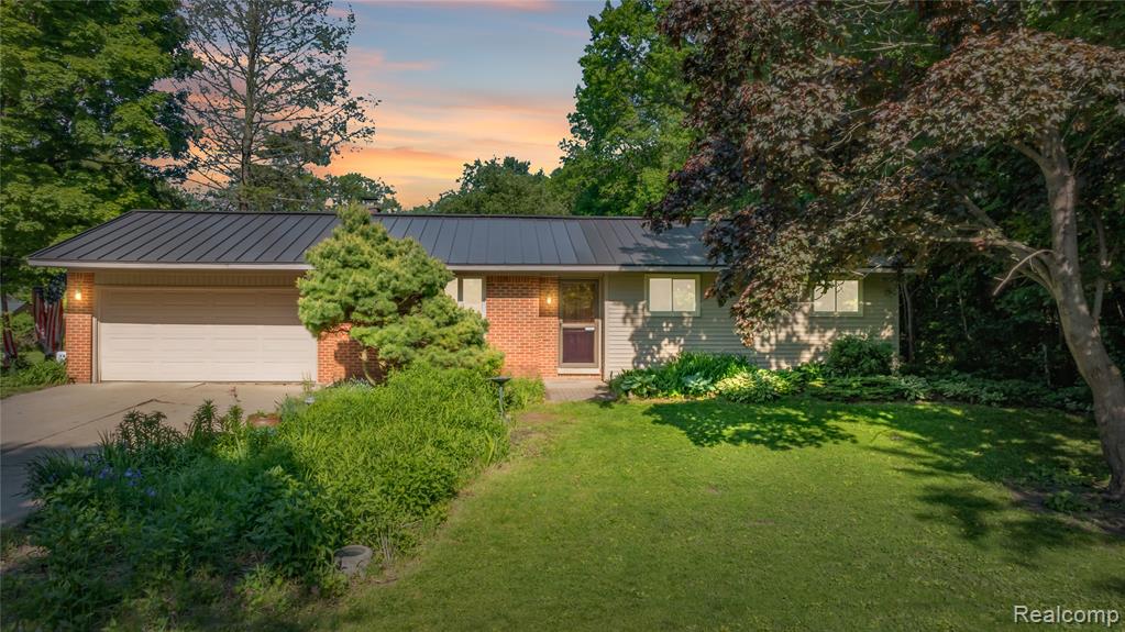 760 Waterbury Road, Highland, MI 48356 — Photo 2
