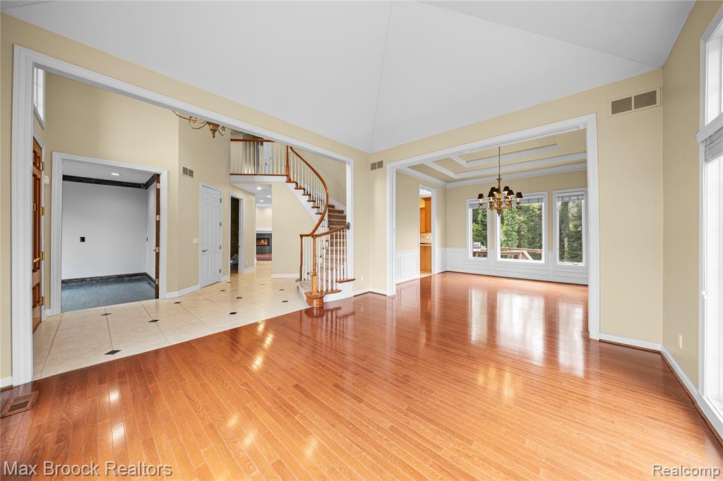 5149 Parkgate Drive, Commerce Twp, MI 48382 — Photo 9
