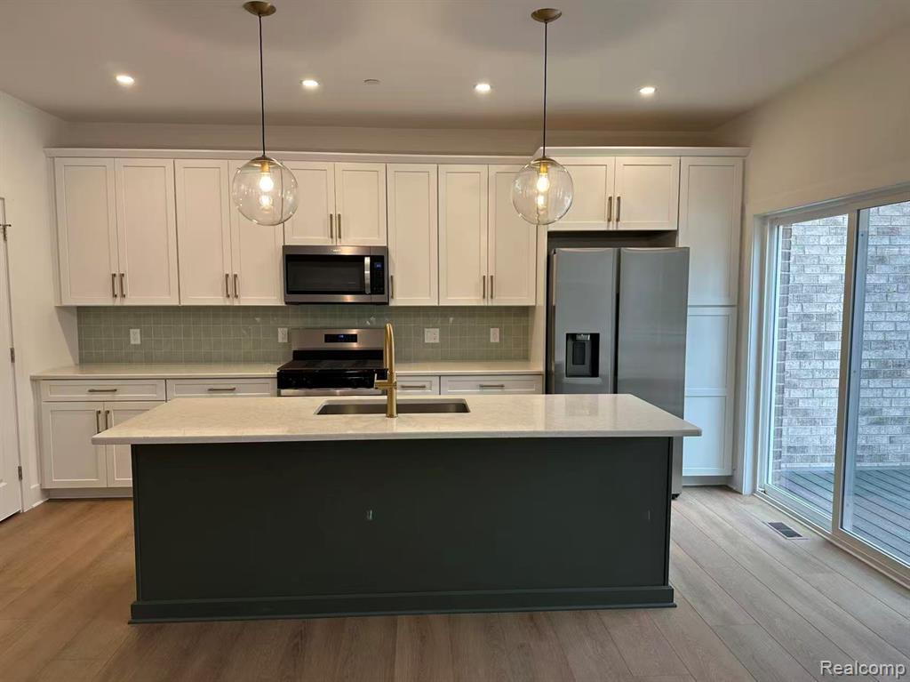 49482 Coldwater Ridge Drive, Northville, MI — Photo 6