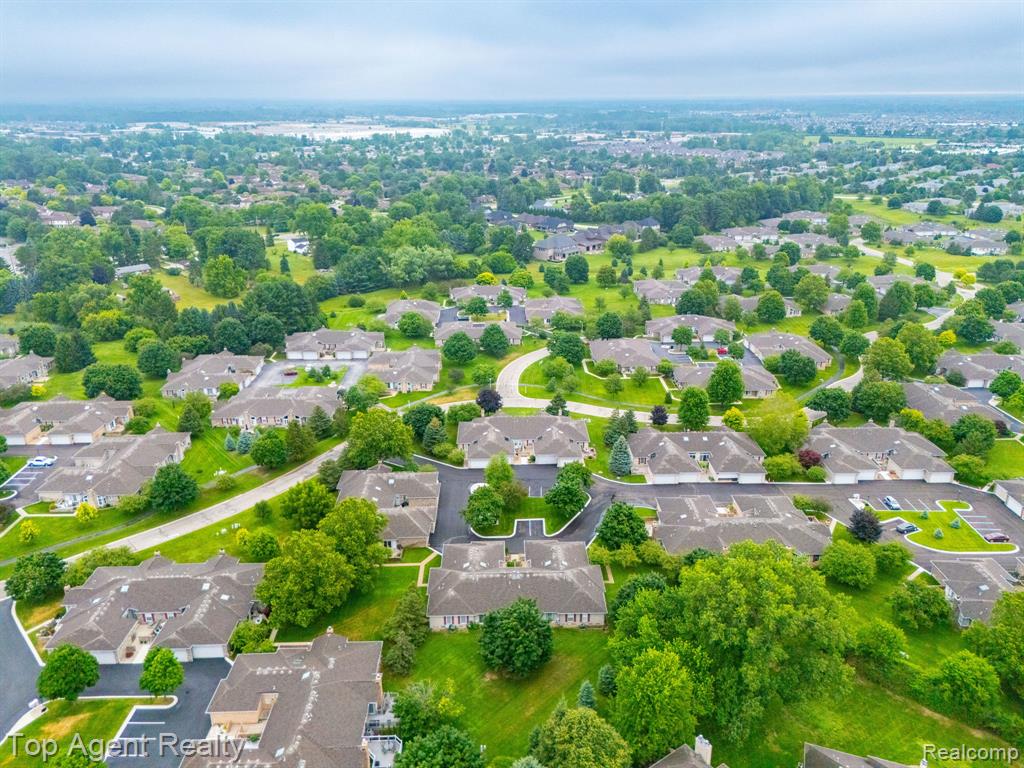 48659 Sundance Court, Utica, MI 48315 — Photo 45