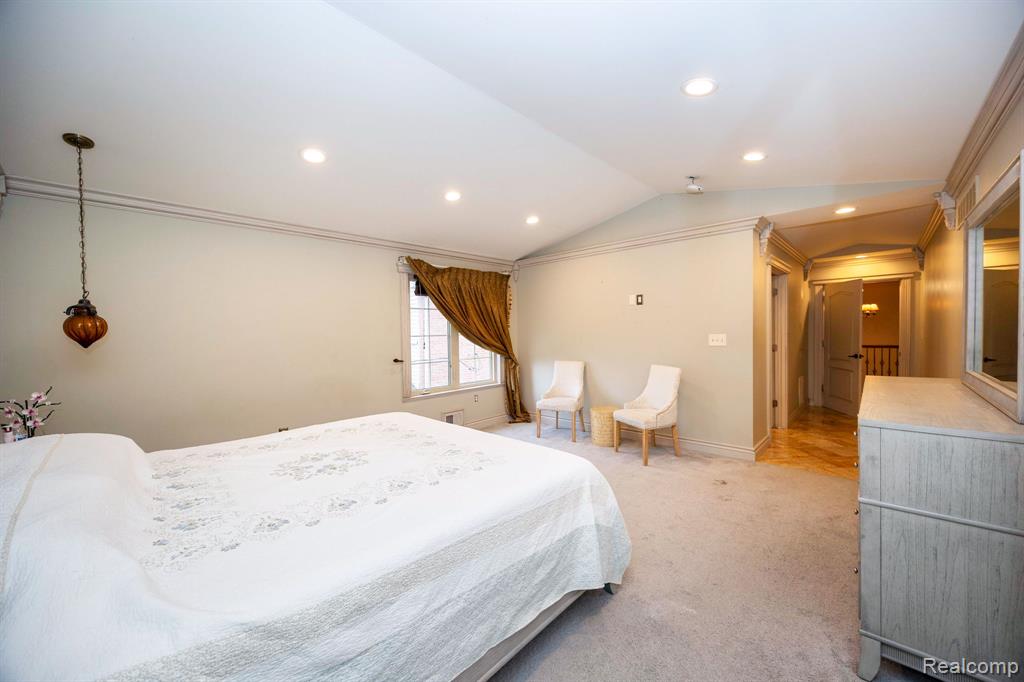 8401 Fenton Street, Dearborn Heights, MI 48127 — Photo 47