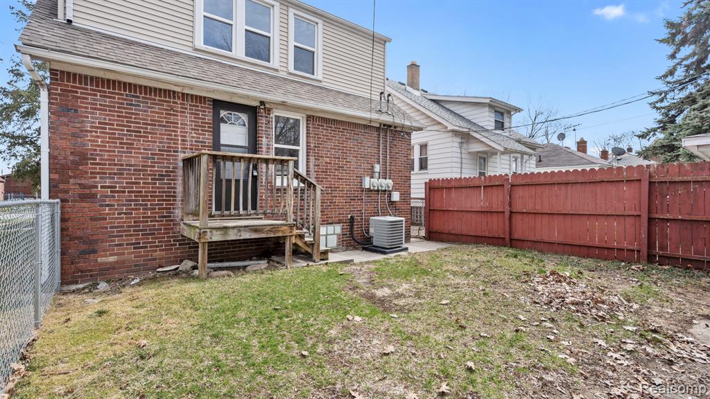 2858 Fort Park Boulevard, Lincoln Park, MI 48146 — Photo 36