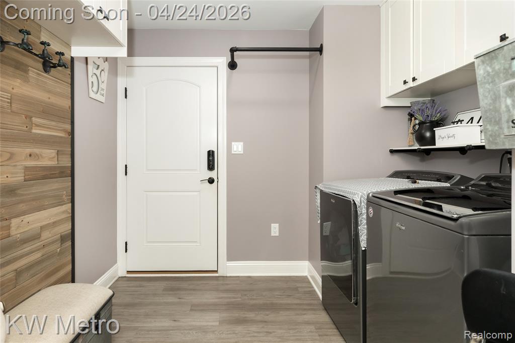 5267 Winchester Drive, Troy, MI 48085 — Photo 20