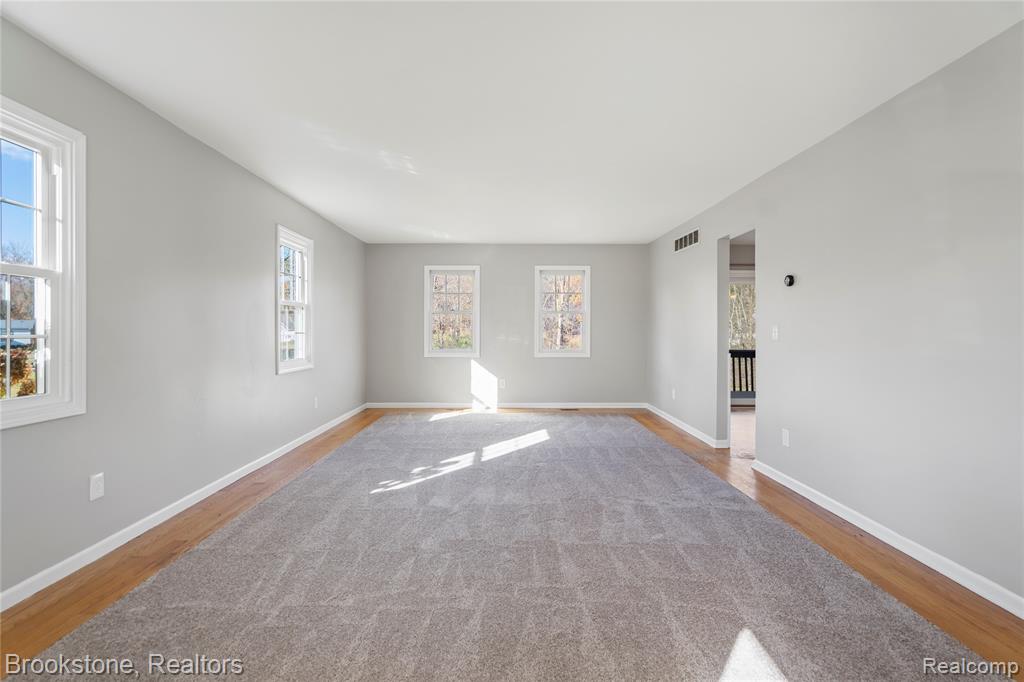 6189 Hall Road, Dryden, MI 48428 — Photo 8