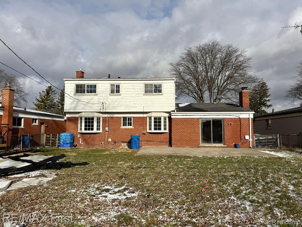 4826 BATES Drive, Warren, MI 48092 — Photo 2
