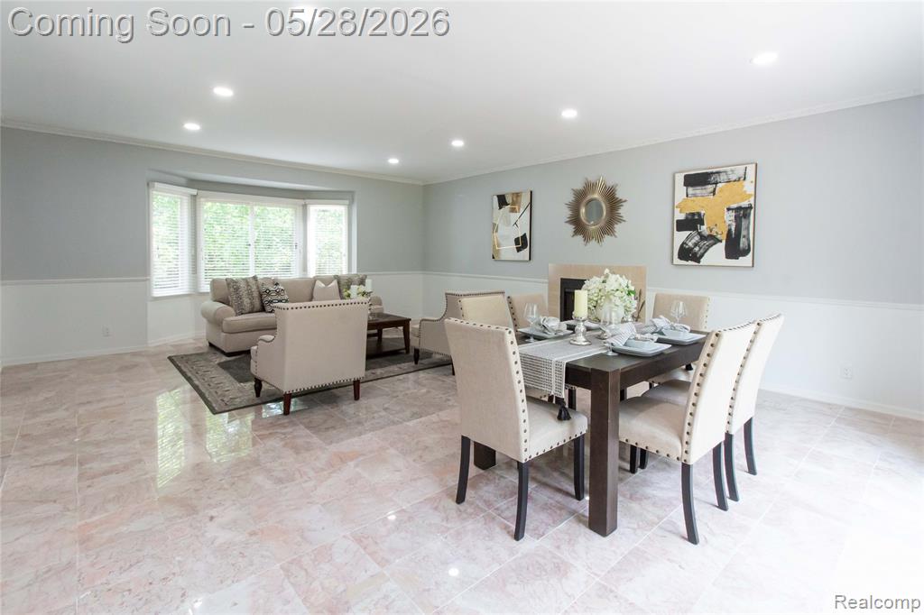 6910 Leytonstone Boulevard, West Bloomfield, MI — Photo 8