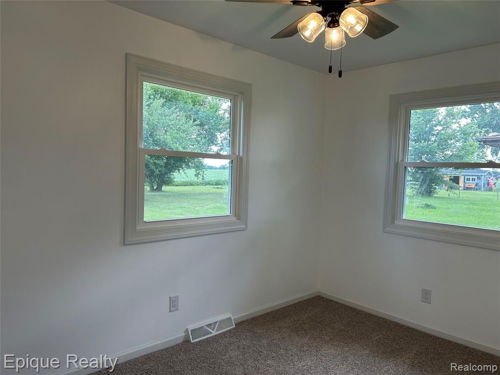 875 S Airport Road, Saginaw, MI 48601 — Photo 18