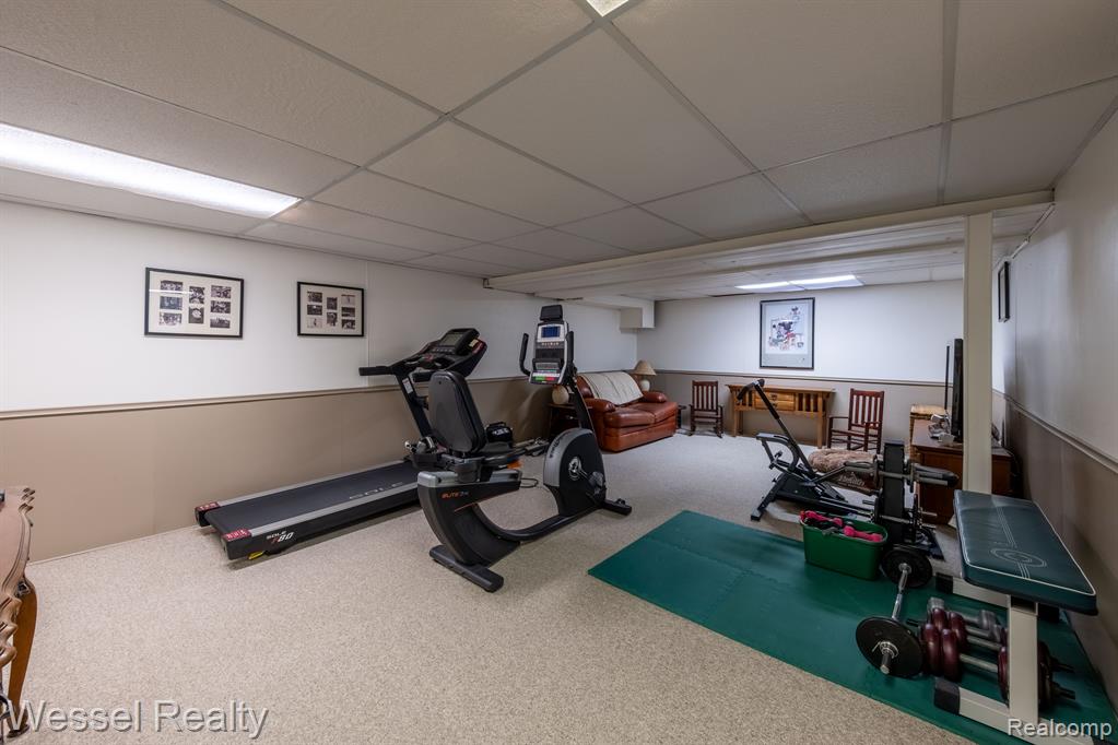 47829 BEN FRANKLIN Drive, Shelby Twp, MI 48315 — Photo 36