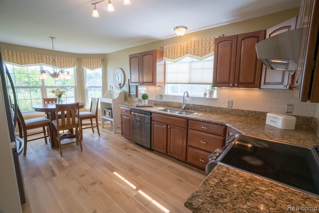 7427 LAKE Street, Dexter, MI 48130 — Photo 9