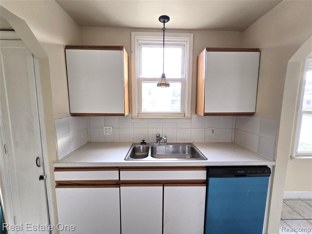 6400 Payne Avenue, Dearborn, MI 48126 — Photo 8