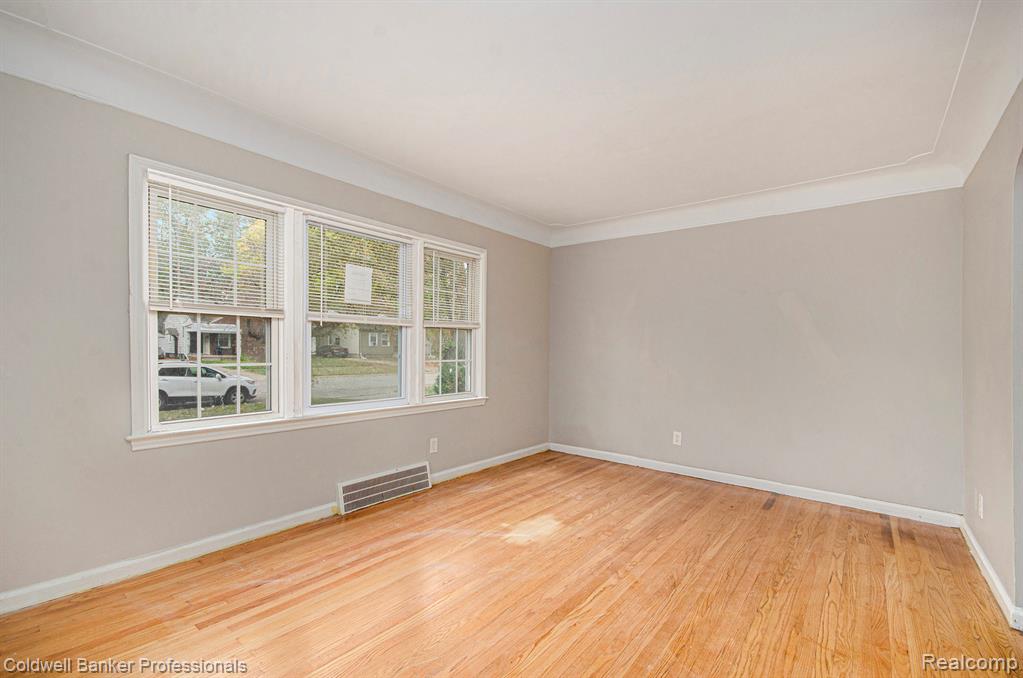 5764 Marseilles Street, Detroit, MI 48224 — Photo 3