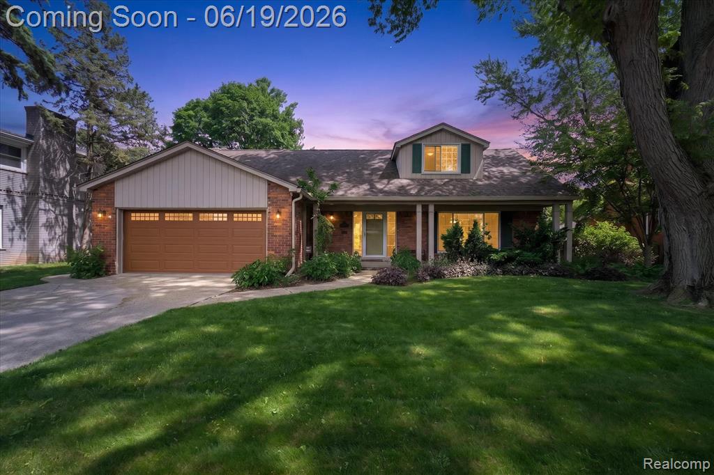 19780 Edshire Lane, Grosse Pointe, MI 48236