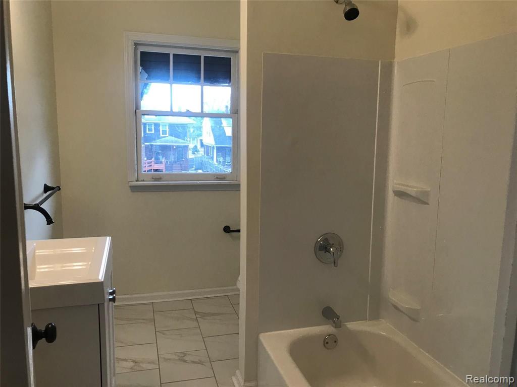 70 COLORADO Street, Highland Park, MI 48203 — Photo 12