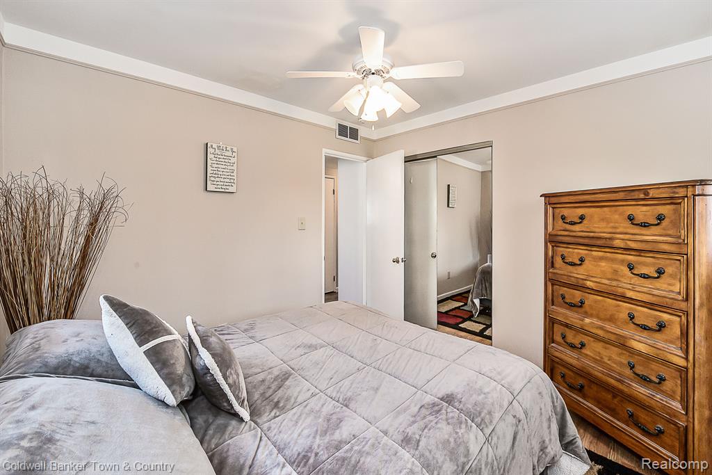 40920 MALOTT Drive, Novi, MI — Photo 16