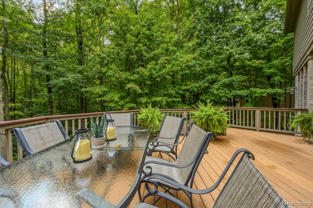 7809 Haverhill Court N, Canton, MI 48187 — Photo 39