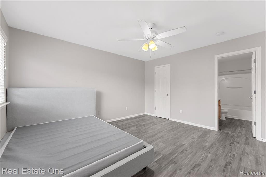 26783 Kirkway Circle, Woodhaven, MI 48183 — Photo 17