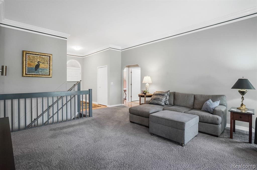8261 STAGHORN Trail, Clarkston, MI 48348 — Photo 32