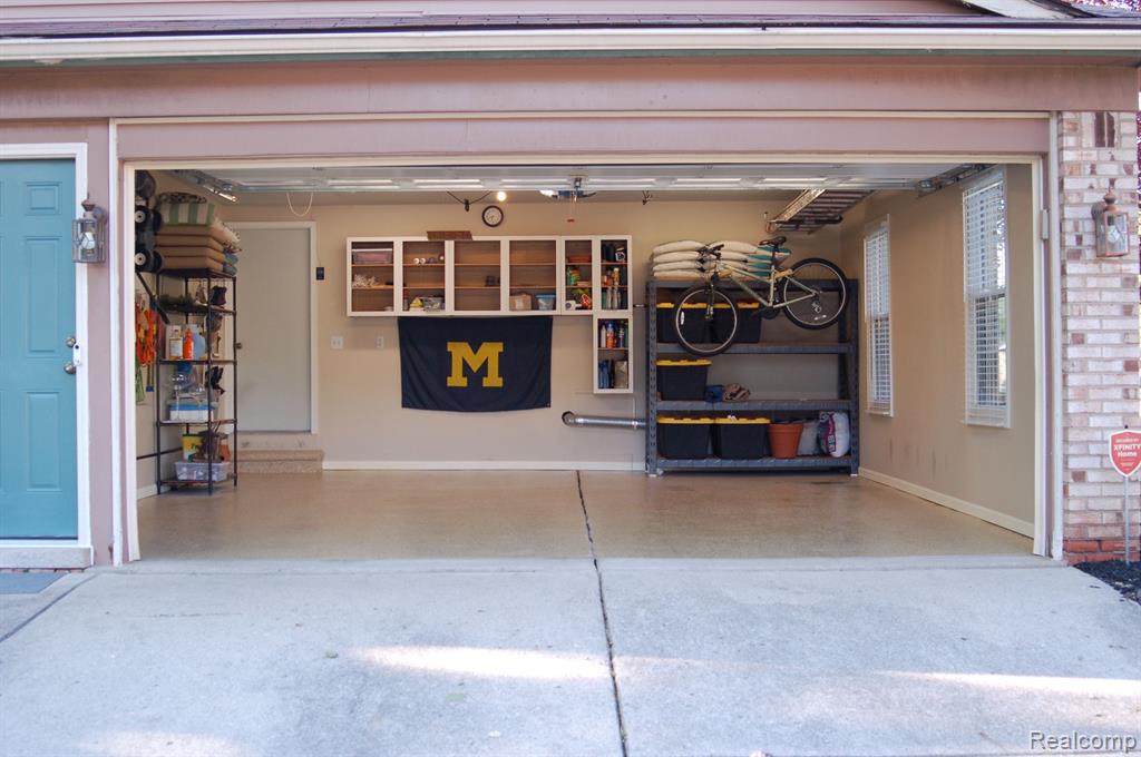 16911 WHITE HAVEN Drive, Northville, MI 48168 — Photo 35