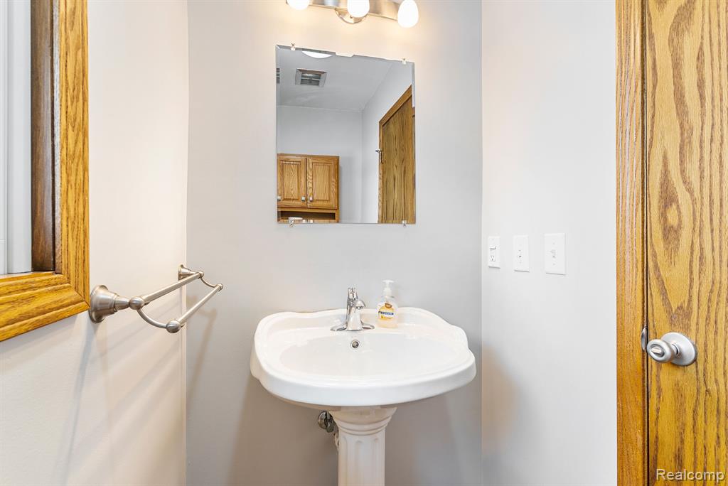 3460 S REESE Road, Frankenmuth, MI 48734 — Photo 24
