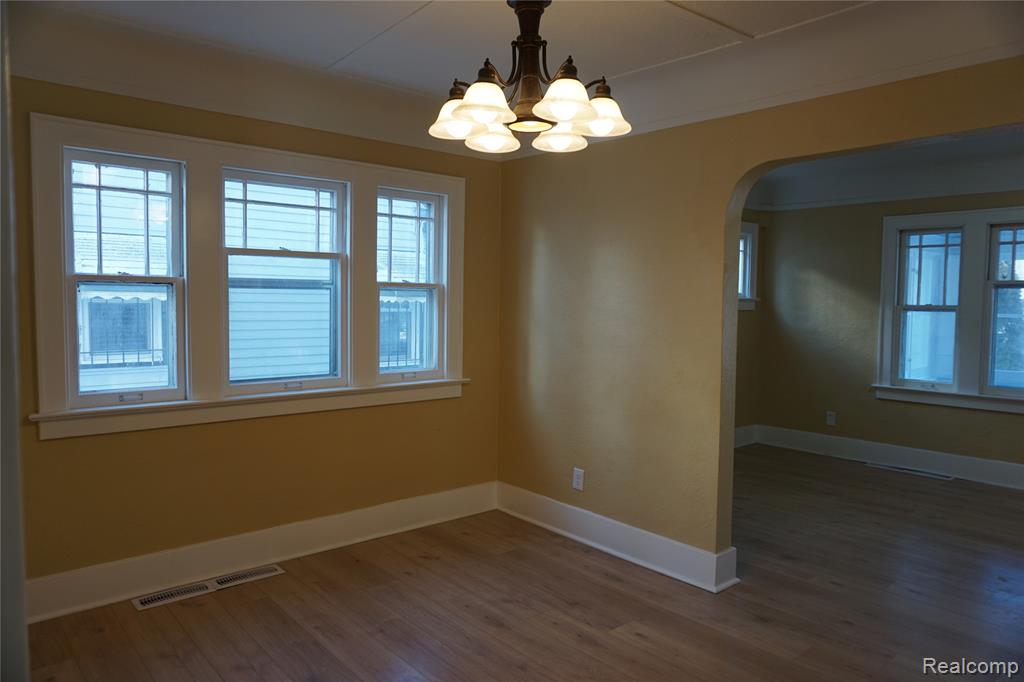 217 W Dewey Street, Flint, MI 48505 — Photo 10
