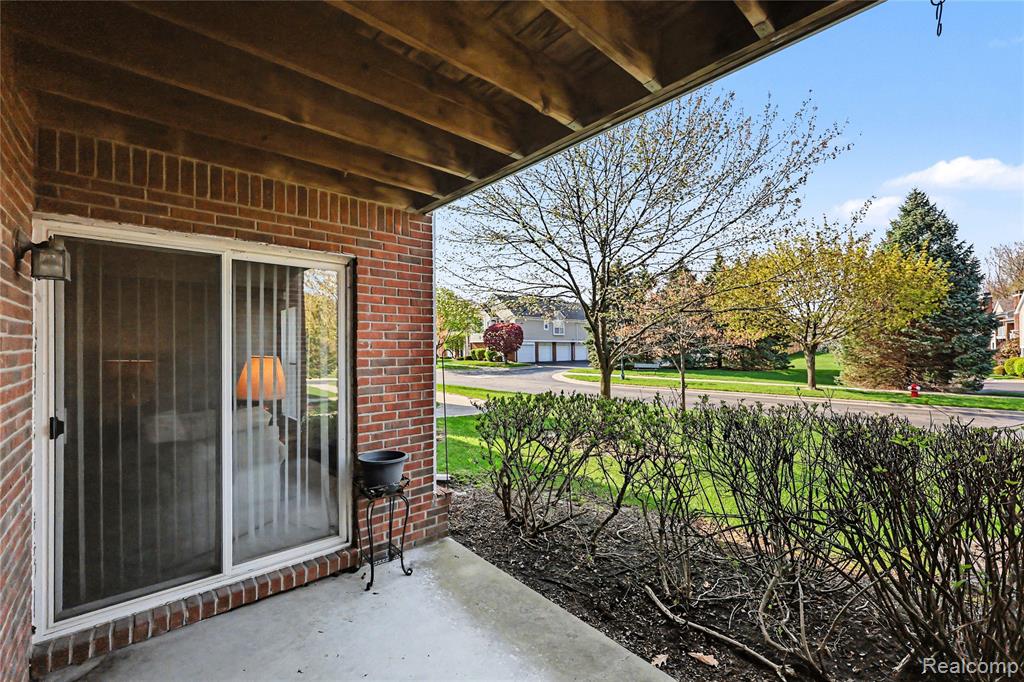 4578 Berkshire Drive, Sterling Heights, MI 48314 — Photo 24