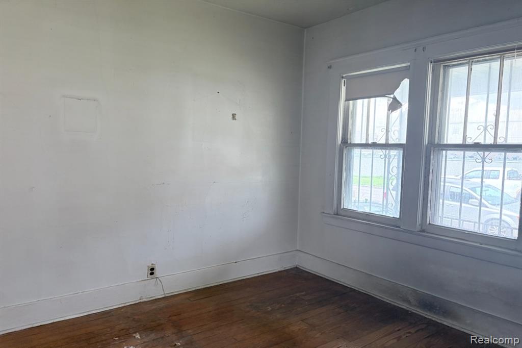 10132 Traverse Street, Detroit, MI 48213 — Photo 11