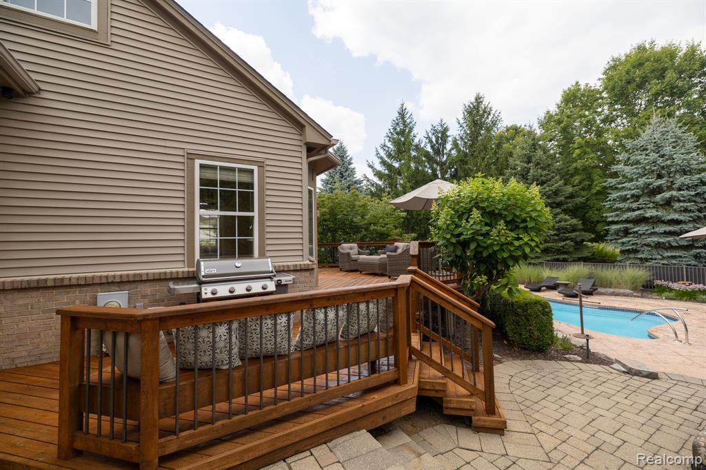 4910 Knollcrest Court, Commerce Twp, MI 48382 — Photo 6