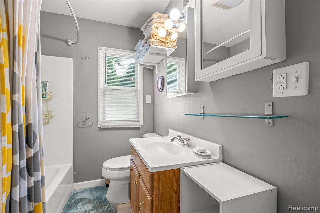39000 Wabash Street, Romulus, MI 48174 — Photo 11